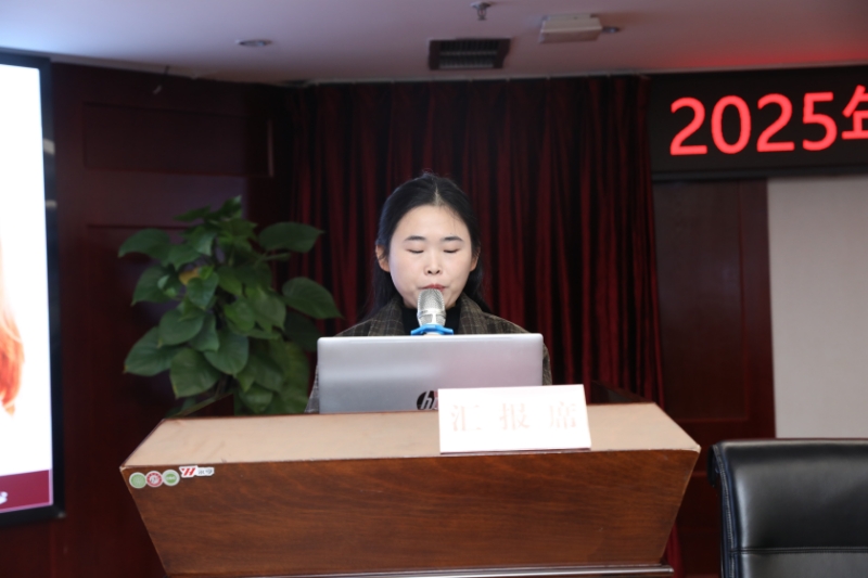 母婴护理小组-邱利萍.jpg